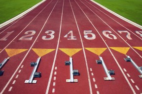 开云体育网站入口-雄鹿防线提升明显，球队士气高涨，雄鹿防守效率